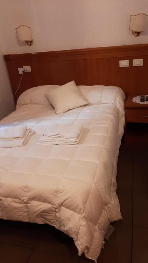 Roma Termini Tina Ya B&B Εξωτερικό φωτογραφία